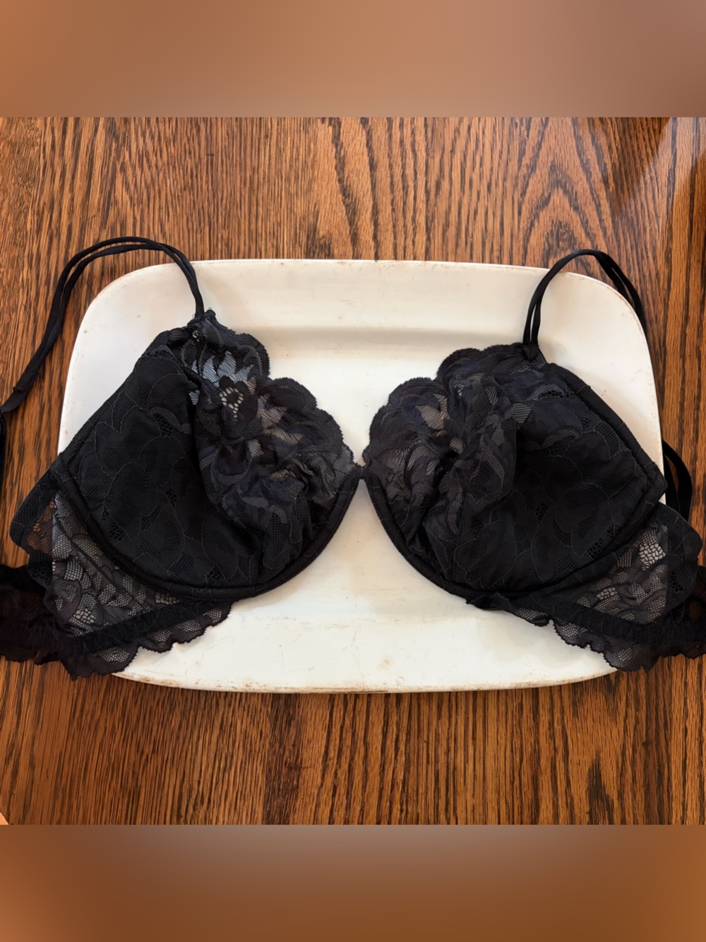Victoria’s Secret Black Lace Underwire Bra❤️